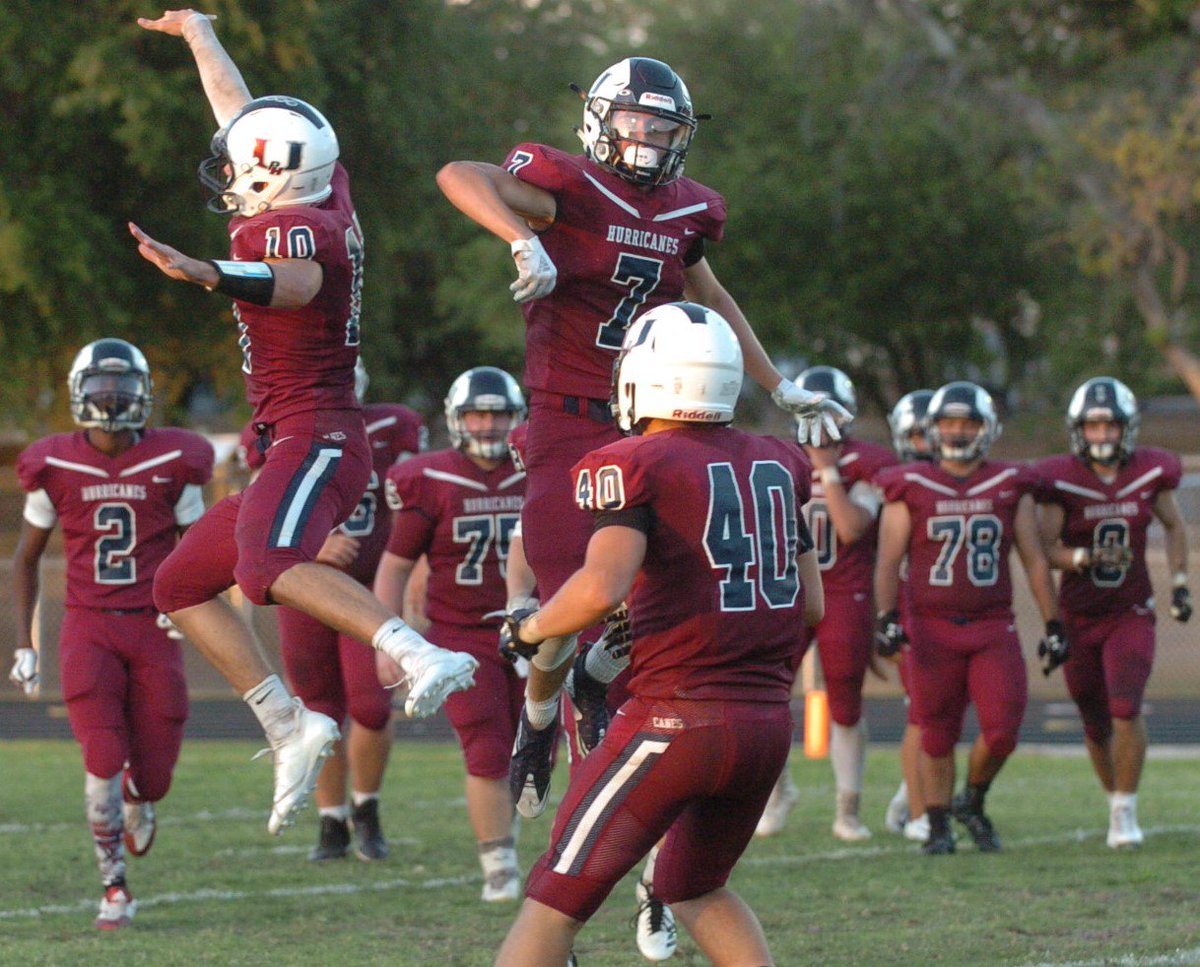 SuncoastNews's tweet photo. PHOTO GALLERY from Wednesday's spring game between Boca Ciega and Palm Harbor University. Bogie won 30-21. @PHUCANESFB @BogieFootball
https://t.co/zMwHsJ3ZWA https://t.co/h8VmaLGccX