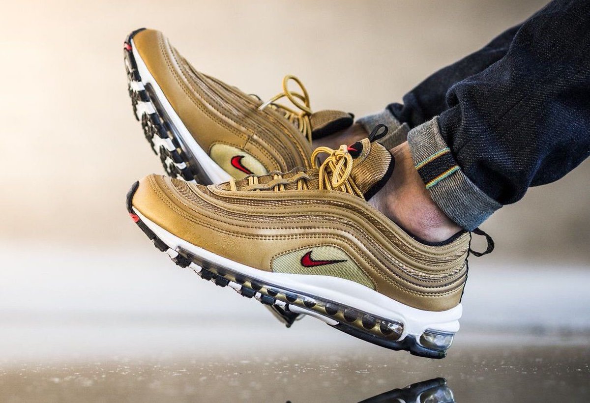 gold air max 97 men