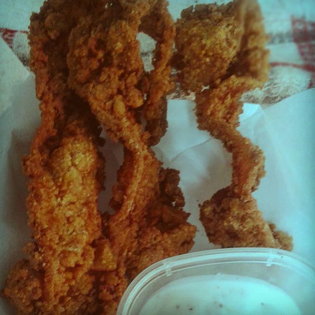 thurgood's tweet photo. Three words: #chicken #fried #bacon... Bc we can't let all that hard work inventing Lipitor be for naught! 
#food #sodolaks #comeseeme #getthehookup https://t.co/PMvDtnF3BC https://t.co/9GYk613jdP