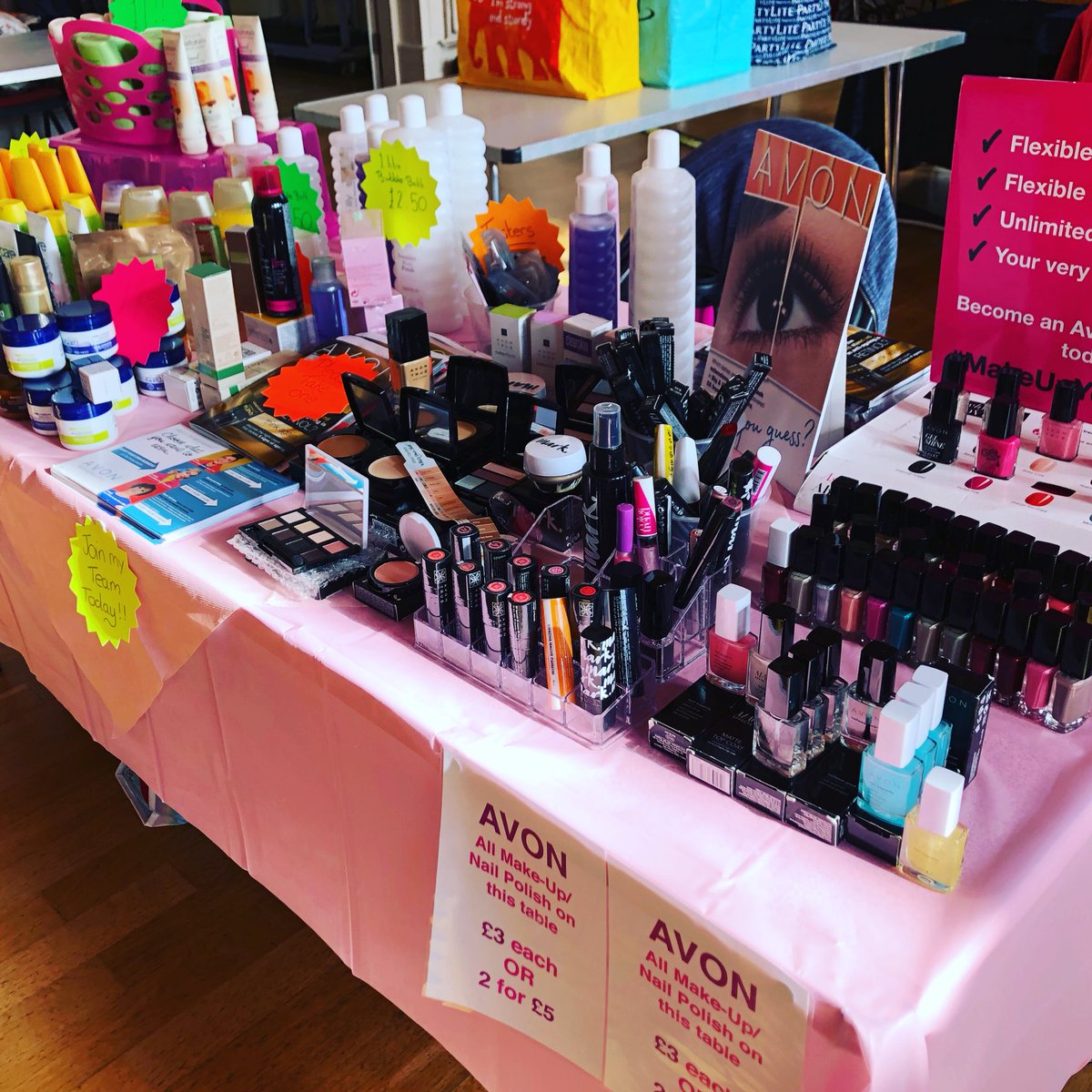 EmilyAvonuk1's tweet photo. Cranleigh indoor table top sale, cranleigh village hall ! Come along.#avon #market #tabletop #surrey #bargains #boss #lovemyjob https://t.co/wkZXKMBVx3