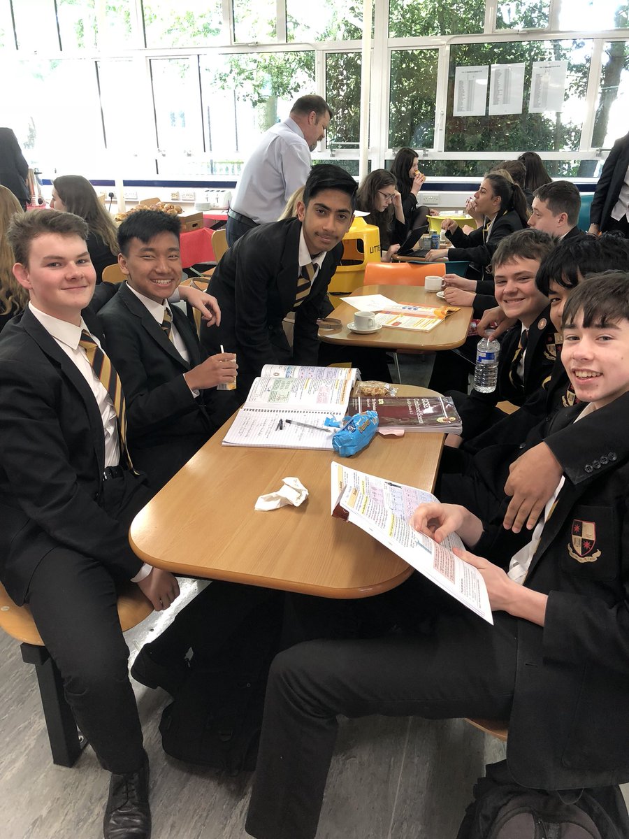 Happy, positive faces before the #aqachemistry fantastic feeling in the canteen!! #ProudOfBDB