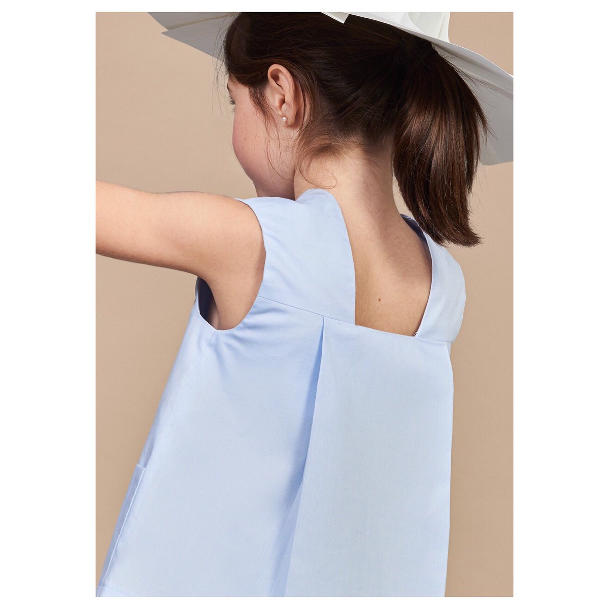 annice_for_kids's tweet photo. Softly and delicately. That’s the way we apply the geometry concepts we have inherited from architecture to our patterns ✨
#annice #anniceforkids #springsummer2018 #chapeaucollection #minimal #minimalkidswear https://t.co/wUicXgKFuh
