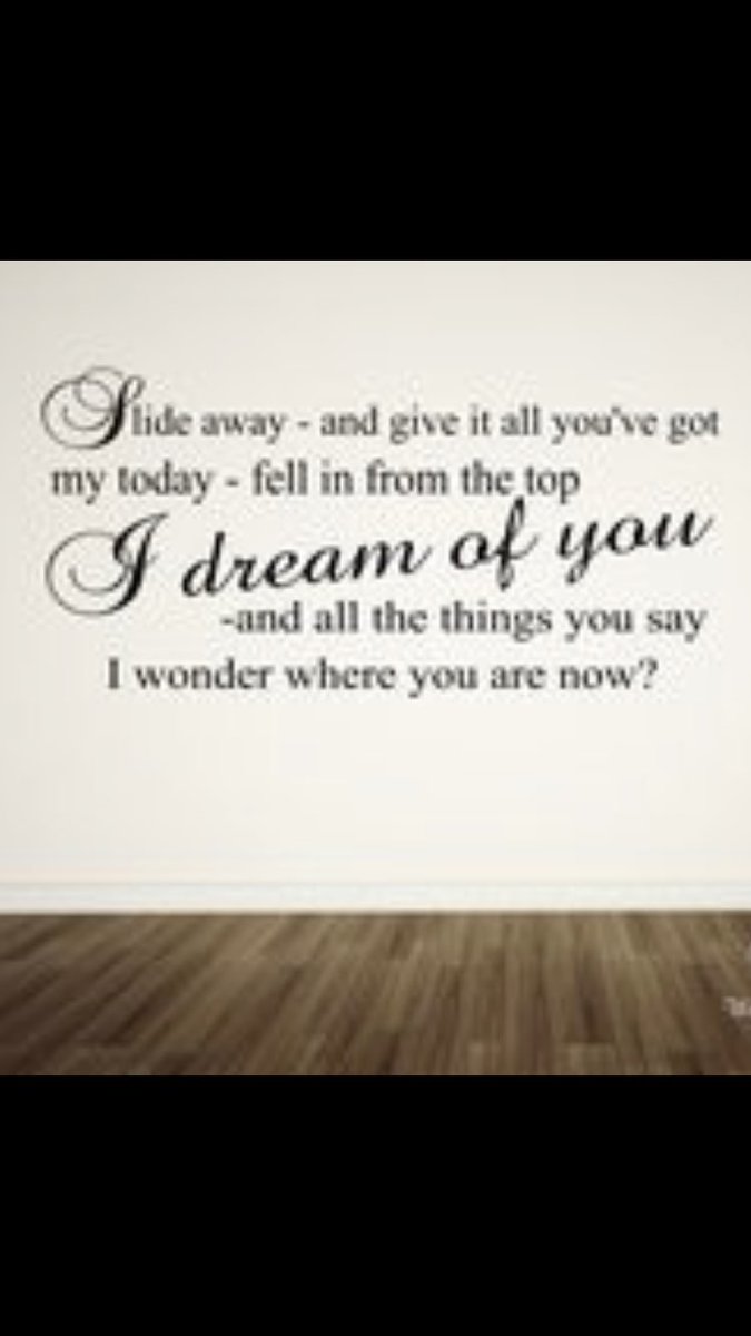 lyrics_image's tweet photo. Oasis - Slide Away #Oasis #SlideAway https://t.co/JG8NnmZLkz
