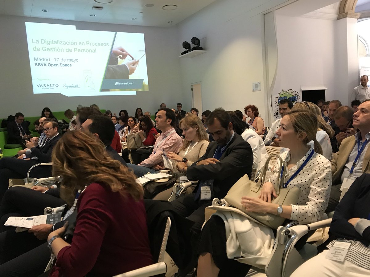 GestoriaMays's tweet photo. Hoy con @Vasalto_es y @signaturit dándole una vuelta a la Digitalización en Procesos de Gestión de Personal https://t.co/1ng28JrTTS