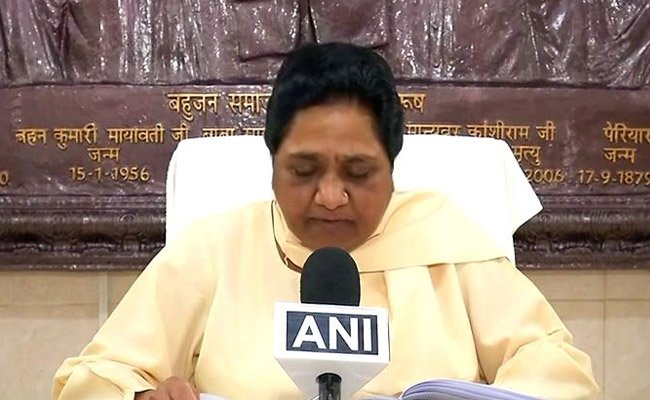 ndtv's tweet photo. It is a conspiracy to destroy the constitution made by Baba Saheb Ambedkar. Ever since BJP came to power, they have been misusing government machinery, thereby attacking democracy : BSP chief Mayawati on BJP's #BSYeddyurappa being sworn in as Karnataka Chief Minister (ANI) https://t.co/YhCDCft1OR