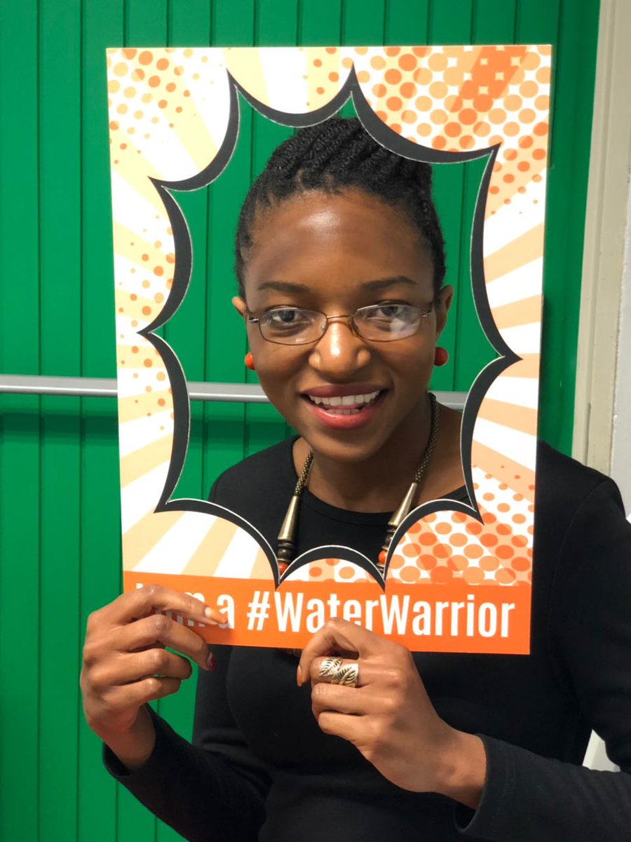 ujblujoy's tweet image. A big thank you to @BatsiMajuru, a technical officer from the @WHO for visiting last week and chatting to the Environmental Health students about water, sanitation and hygiene (#WASH) @go2uj @HealthScienceUJ #washforhealth #hwtsnetwork #throwbackThursday