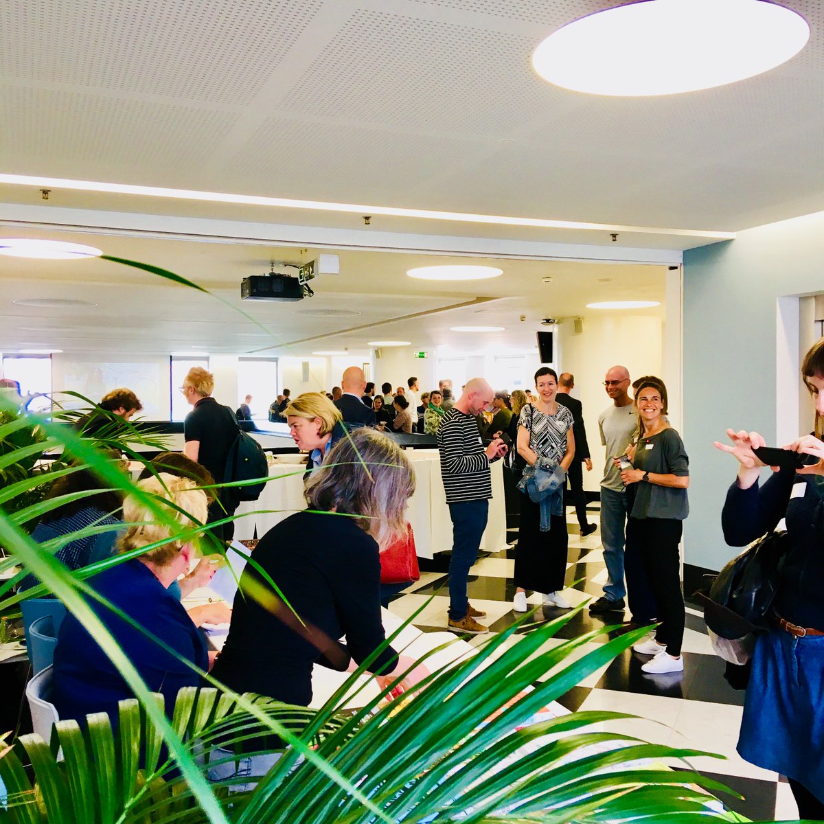 We zijn helemaal klaar voor onze inspiratiedag rond 'Ruimte in beweging' met gastsprekers <a href="/PjansenPaul/">paul jansen</a> (@arupgroup) en <a href="/addebont/">ad de bont</a> (Urhahn). Zij gaan het hebben over #urbanchildhood en #bewegendestad.