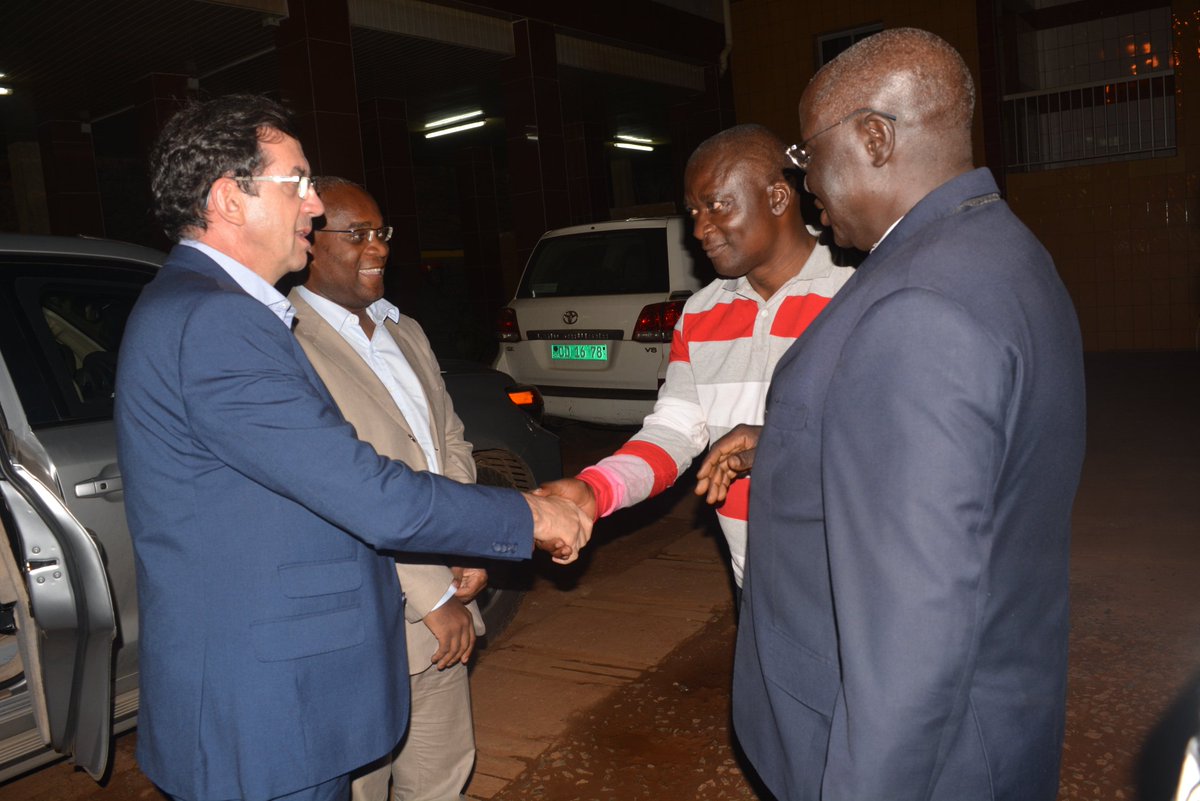 Commune de Dschang tweet media