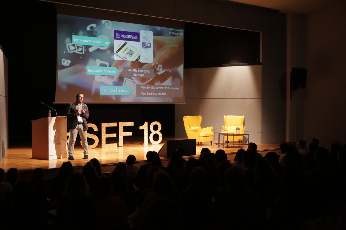 O Πάνος Μήλιας από την <a href="/NestleGreece/">Nestlé Greece</a>  τώρα στη σκηνή με τα best cases που έγιναν viral! 
#sef18 
#socialexperienceforum