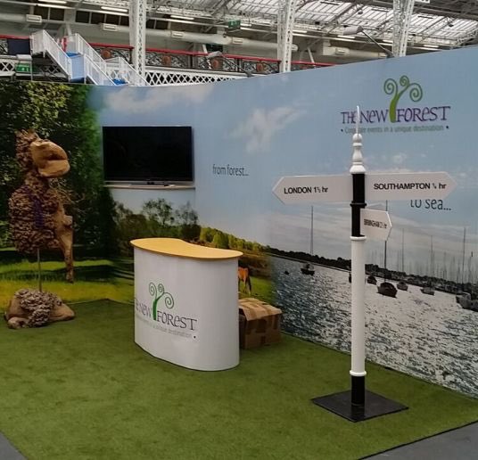 Sign_IT_UK's tweet photo. Exhibiting at this years New Forest and Hampshire County Show? Sign IT UK can help you design and deliver a stand that will help you stand out. Call us on 01590 688990 and speak with a member of our team.
#newforestshow | #exhibition | #eventstall | #eventprofs | #merchandise https://t.co/ElccvioSaB