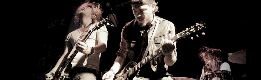 rockpencon's tweet photo. RAW RAMP are hiring New Writers  — #musicfans Do you love writing and #reviewing #music ? Here is an opportunity to earn cash while you write :  https://t.co/2ih6qGKR9v  #musicbloggers  #musicreviewers #musicpeople https://t.co/YlC6sM5QqL