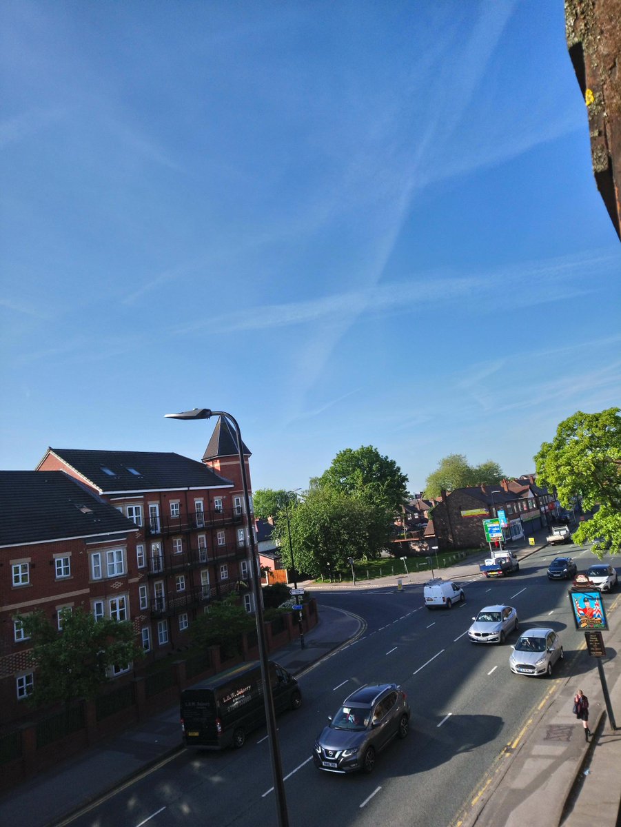 tq_uk's tweet photo. The office peeps are pushing for a day-long CPD class today, since it's #OutdoorClassroomDay Totally about improving skills. Nothing to do with the weather. Nothing at all... 🌞😎🏖️💃 https://t.co/YoMB0cstUN