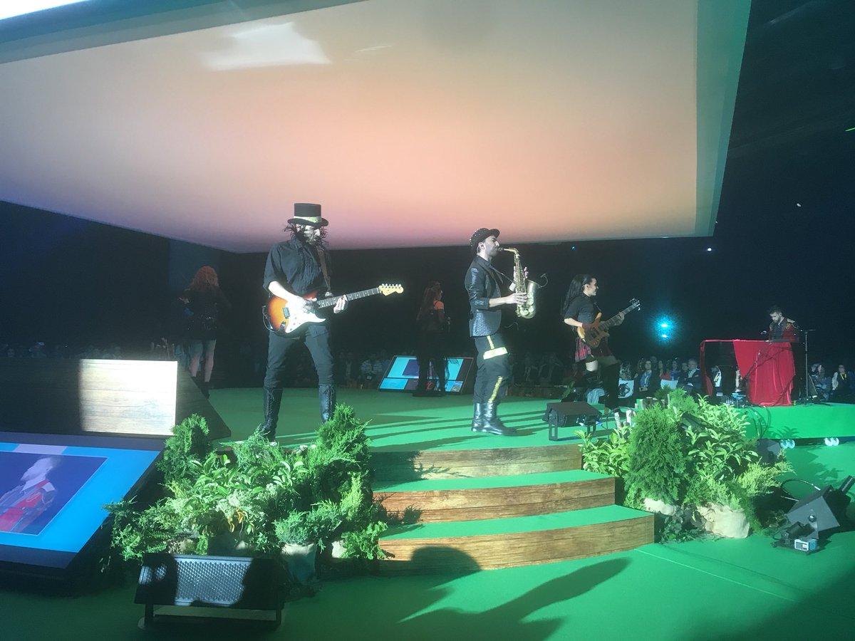 DiezBorja's tweet image. Boost de energía para empezar #SalesforceMAD  increíbles!!!  Ahora  ahora a ver cómo se cambia el status quo!!!