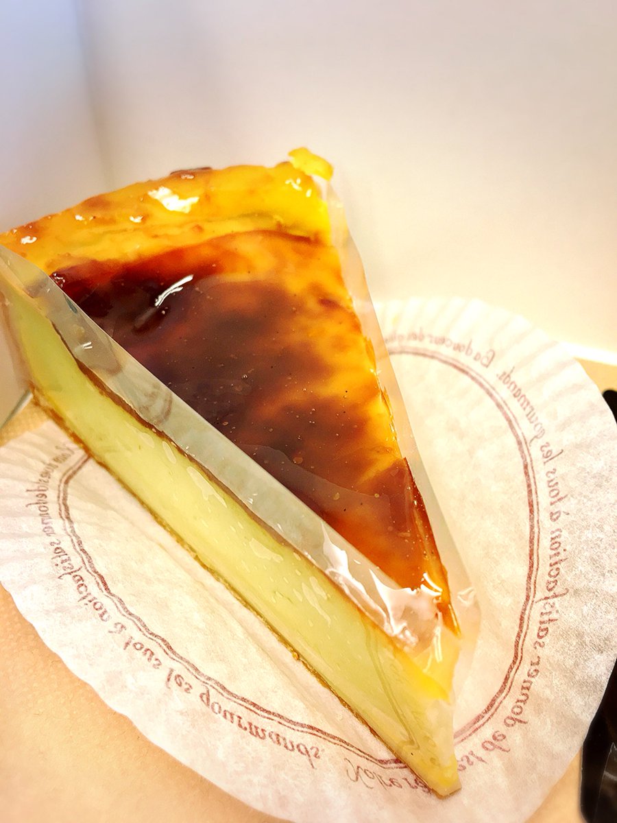 のりぴょ 影山 のりみ Auf Twitter Patisseriesion パティスリーシオン 静岡県佐鳴台の大人気パン屋さん Boulangerielamp ブーランジェリーランプ からケーキ屋さんから派生 ピエールエルメで修行をしたパティシエさんが手掛けるケーキ フラン 少し