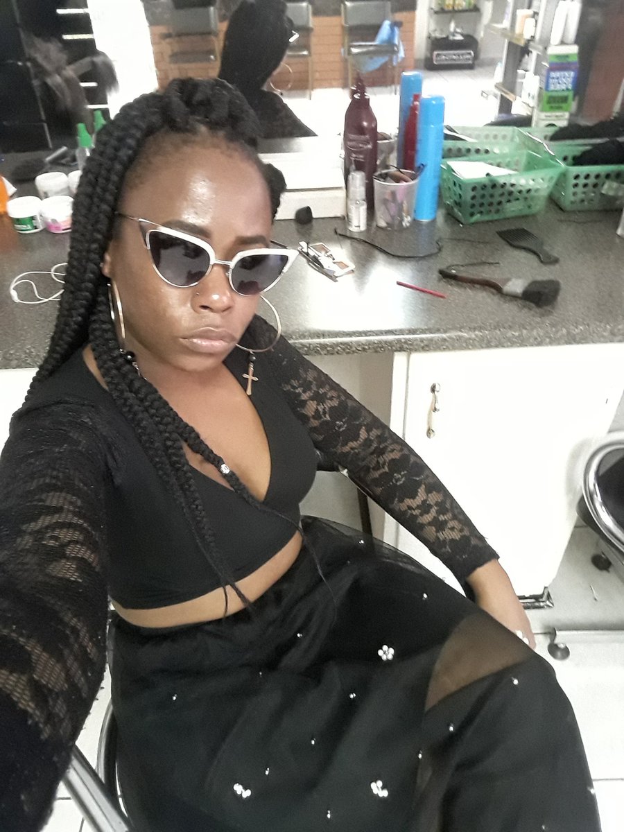 PhesihleZama's tweet photo. Lady in black #allblack #winter #selfieprincess https://t.co/UJOQScAlUZ