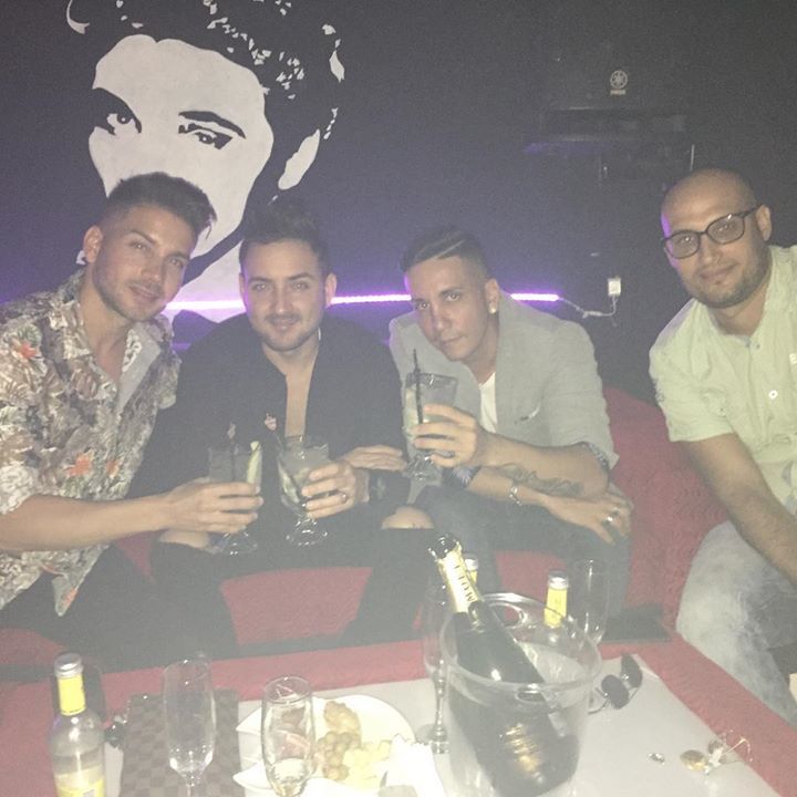 arieldecubareal's tweet photo. Estamos los que somos! #DKB @bonibnk @kellybnk #QueBola #party https://t.co/h9RxH550Pq