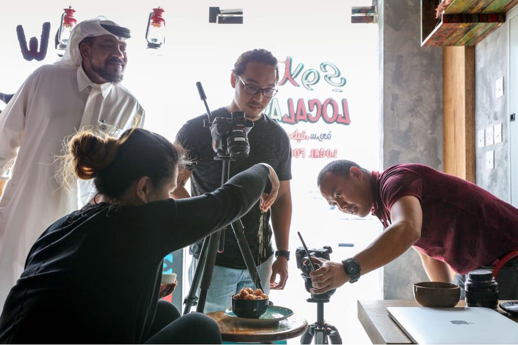 WeAreAlsayegh's tweet photo. Behind the scenes at our favorite new eatery @localawi - we know where we'll be for iftar this Ramadan! #EmiratiFood
#TheLocalWay https://t.co/PR8kNdfPNB