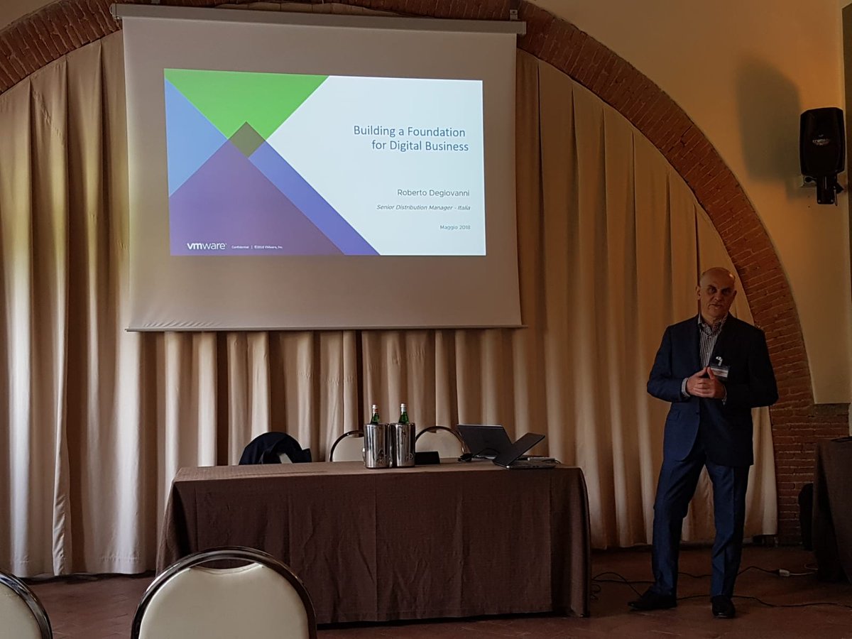 SystematikaITA's tweet photo. Oggi siamo con i partner toscani di #VMware per il #Digirevolution Partner Day. @LorenzoPoppiti @VMware_IT @VMwarePartnerIT https://t.co/Pl4JCaZdWS