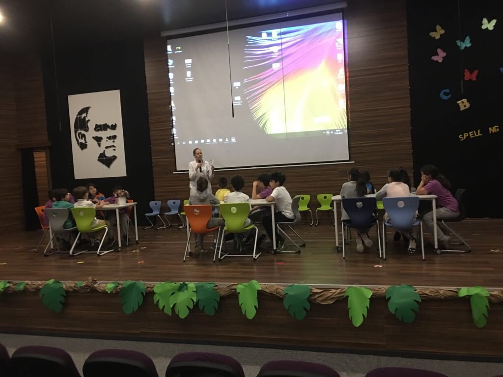 uobatikent's tweet photo. Our 2nd, 3rd and 4th graders participated Spelling Bee contest. 👏👏 https://t.co/1pNSYV8Lfz