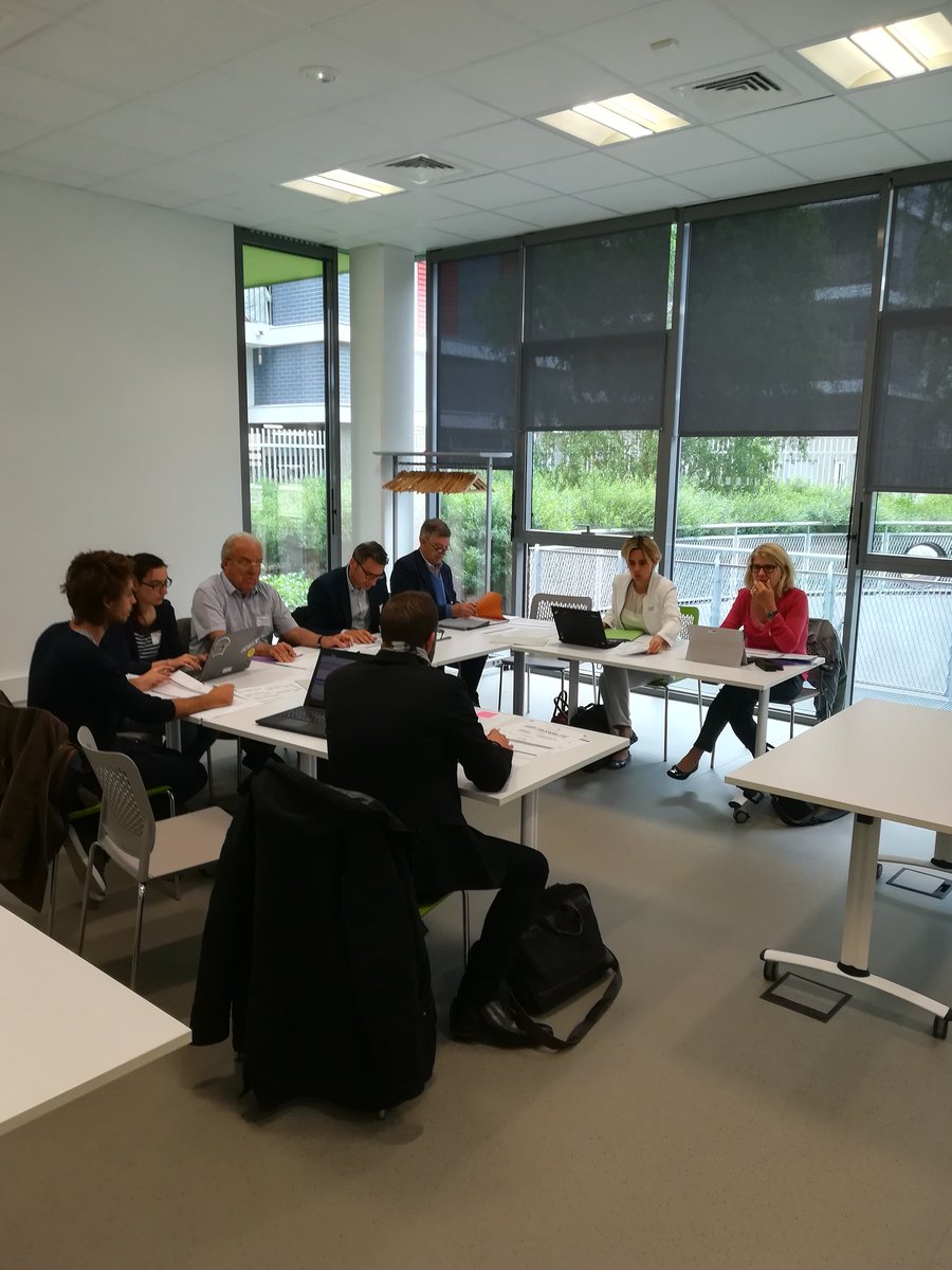 NICOLAS_MENET's tweet photo. #BCF2018 le second round commence avec les 5 jurys #utilite #faisabilite #desirabilite #innovation #profitabilite. 78 jurés hyper motivés et experts ! Un cru exceptionnel ! @AG2RLAMONDIALE @Cnav_actu @senioriales @AFNOR @iledefrance @silver_innov https://t.co/LyhG9alLi9