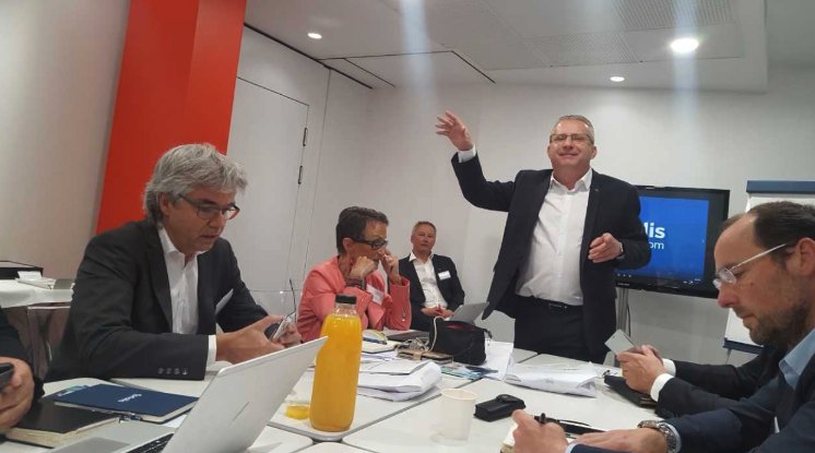 L'atelier du 15 mai organisé pour les membres de DCF Premier a été couronné d'une #conférence 'La #motivation au #travail et le rôle de l’#argent dans la motivation d’un vendeur' animée par <a href="/jackiechan1976/">Jacques Forest</a>, Professeur titulaire à l’ESG UQAM, Psychologue et CRHA.