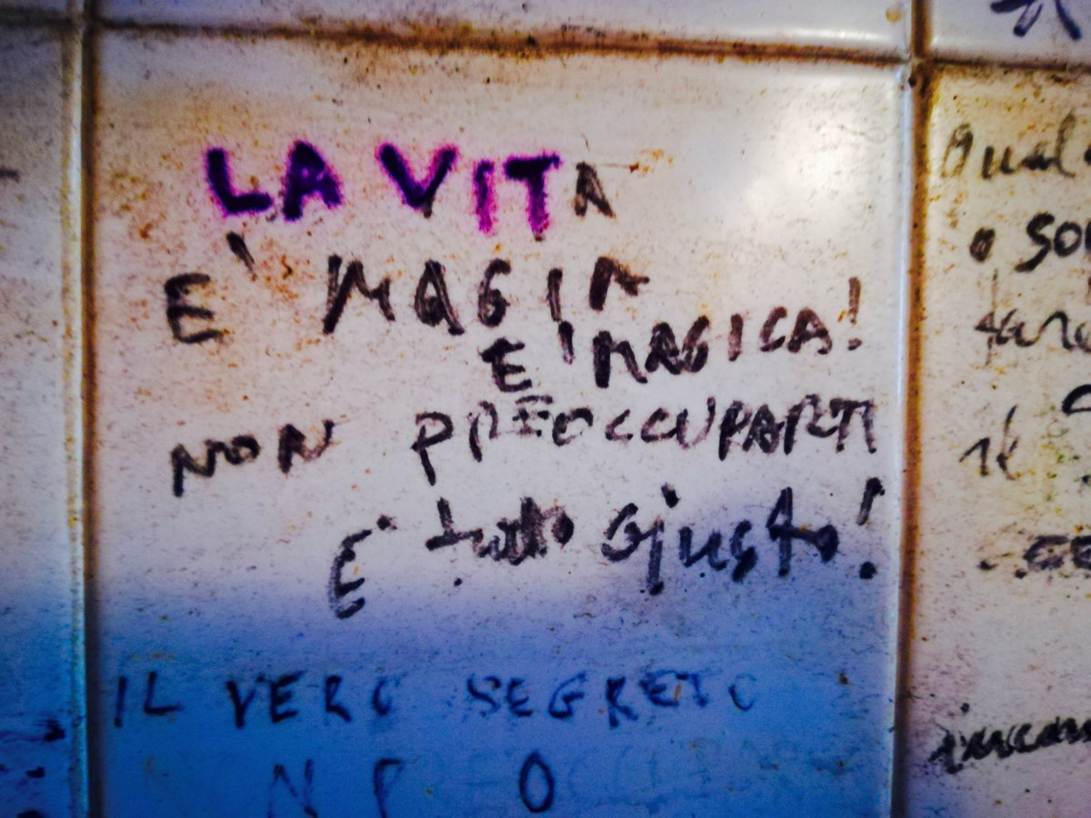 Ci siamo! 
La magia è questa sera...h 21 - Sala Aldo Trionfo -  <a href="/teatro_tosse/">teatro della tosse</a> - #LifeFestival ABRACADABRA - incantesimi di Mario Mieli..."un divertimento niente affatto effimero"