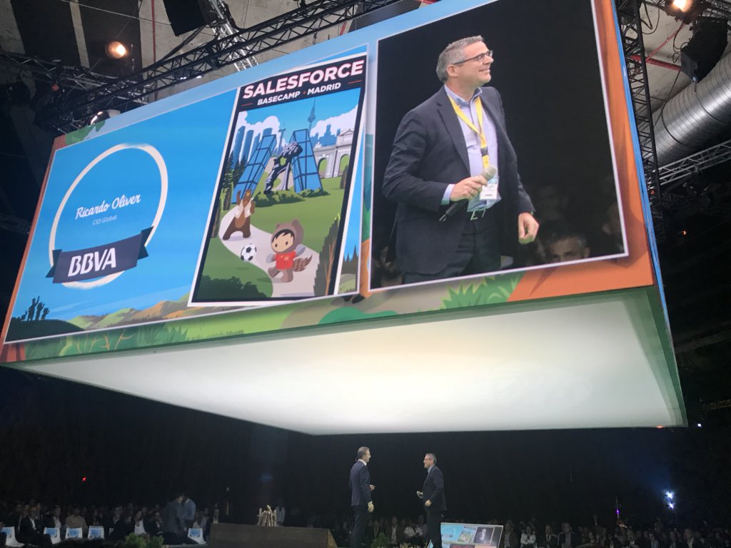 AlSoriaL's tweet image. Ricardo Oliver, Global CIO BBVA con @enriquepolo hablando de su mega proyecto de Marketing Cloud at #salesforceMAD #BaseCampMAD