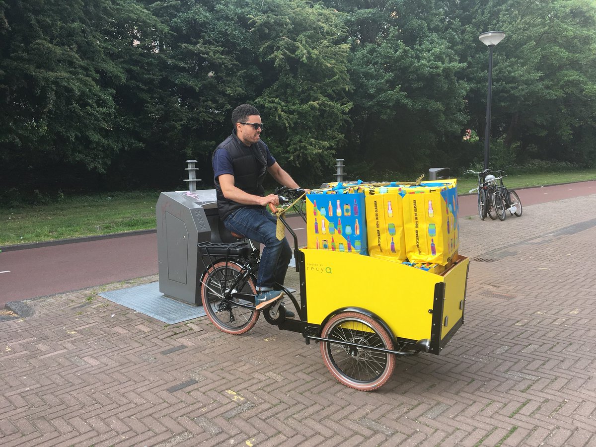 recyq's tweet photo. Glas in t bakkie brievenbus aktie! @Bijlmer Amsterdam Haardstee https://t.co/jrBfrUbM3H