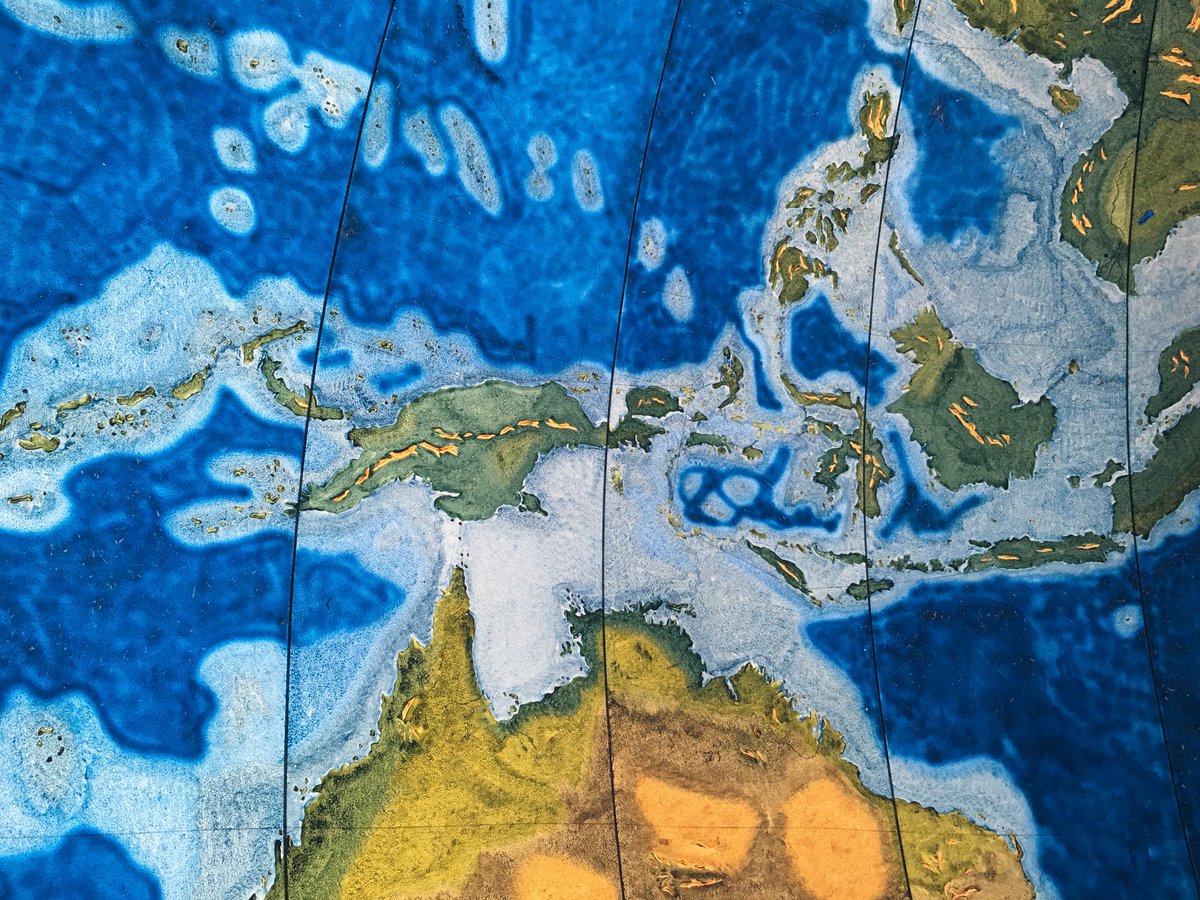 BostonSchools's tweet photo. Students from John F. Kennedy Elementary are here at the Bolling Bldg. in #Roxbury for @BostonSchools Map Day! Students from multiple schools will be here all day, "Exploring Global Perspectives and Bias Through Geography." Thanks to @BridgeStateU for bringing #ProjectEarthview! https://t.co/1kKzZJpNFE