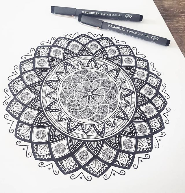Owlizh's tweet photo. Some of the most recent work by @mymandalas_. 
#imagination #tattoo #sacredgeometry #zendoodle #arttherapy #mandalaoftheday #mandaladesign #arts_empire #artists_magazine #arts_gallery #artwork #artist_features #mandaladoodle #mandalart #dailyarts #sketch… https://t.co/pDW85yHCdr https://t.co/zT2gWIy5pN