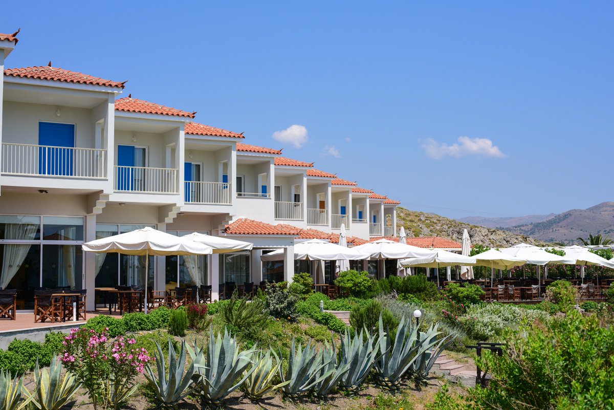 neilsonholidays's tweet photo. Aeolian Village Beachclub has had a great start to Summer '18! Thanks to all of our guests so far, and of course our brilliant staff. ☀️🇬🇷

https://t.co/mqSPTRDls3 / @NeilsonAeolian

#neilsonholidays #RelaxAsHardAsYouLike https://t.co/dYEpE7SwUp