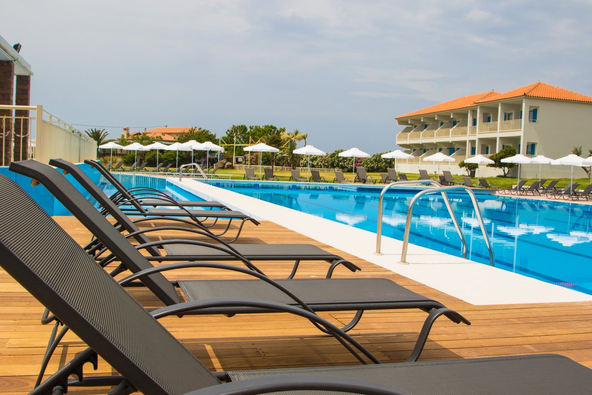 neilsonholidays's tweet photo. Aeolian Village Beachclub has had a great start to Summer '18! Thanks to all of our guests so far, and of course our brilliant staff. ☀️🇬🇷

https://t.co/mqSPTRDls3 / @NeilsonAeolian

#neilsonholidays #RelaxAsHardAsYouLike https://t.co/dYEpE7SwUp