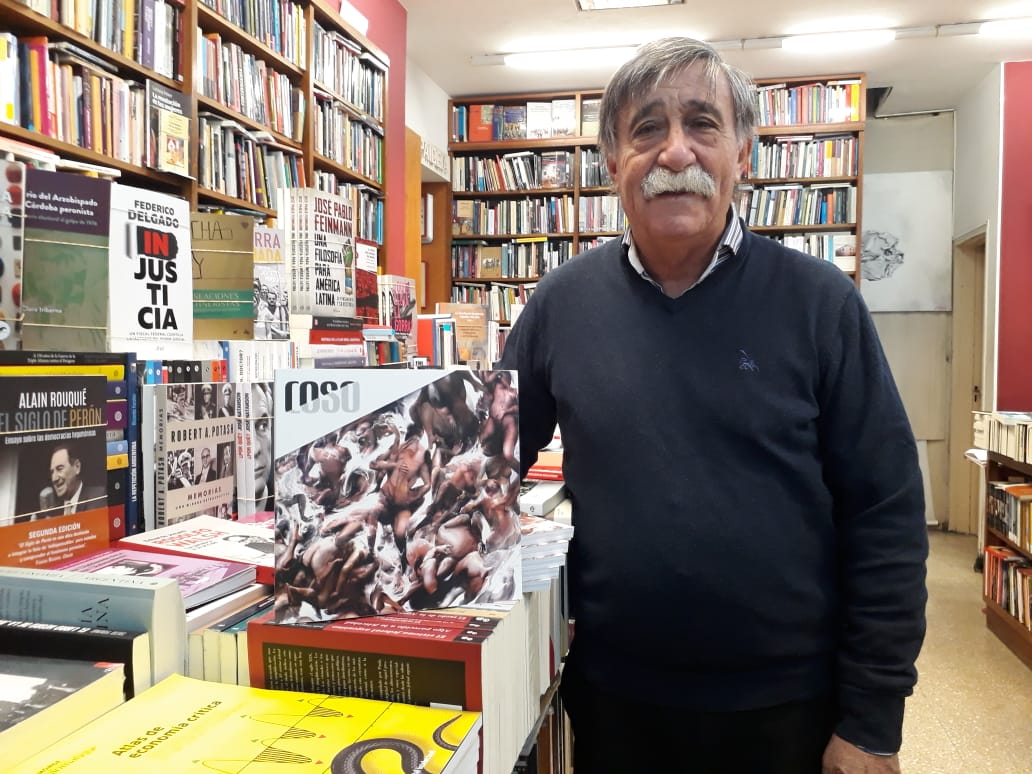 CosoRevista's tweet photo. En la páginas de @CosoRevista, el mítico librero Rubén Goldberg recomienda un #libro sobre #sexo a nuestros lectores.
#arte #periodismo #literatura #COSOenLugares https://t.co/Q92s8miT54