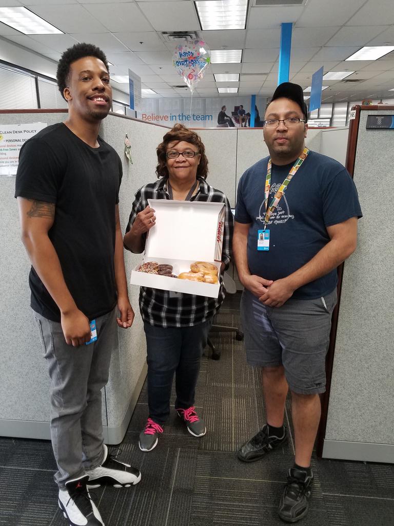 Proud of our chats! #funatwork #Awesomeatsd @liz_gtweets <a href="/CarolinaTexans/">C. J. Laboard</a> <a href="/Team_Regulators/">Renita Isikuru</a>