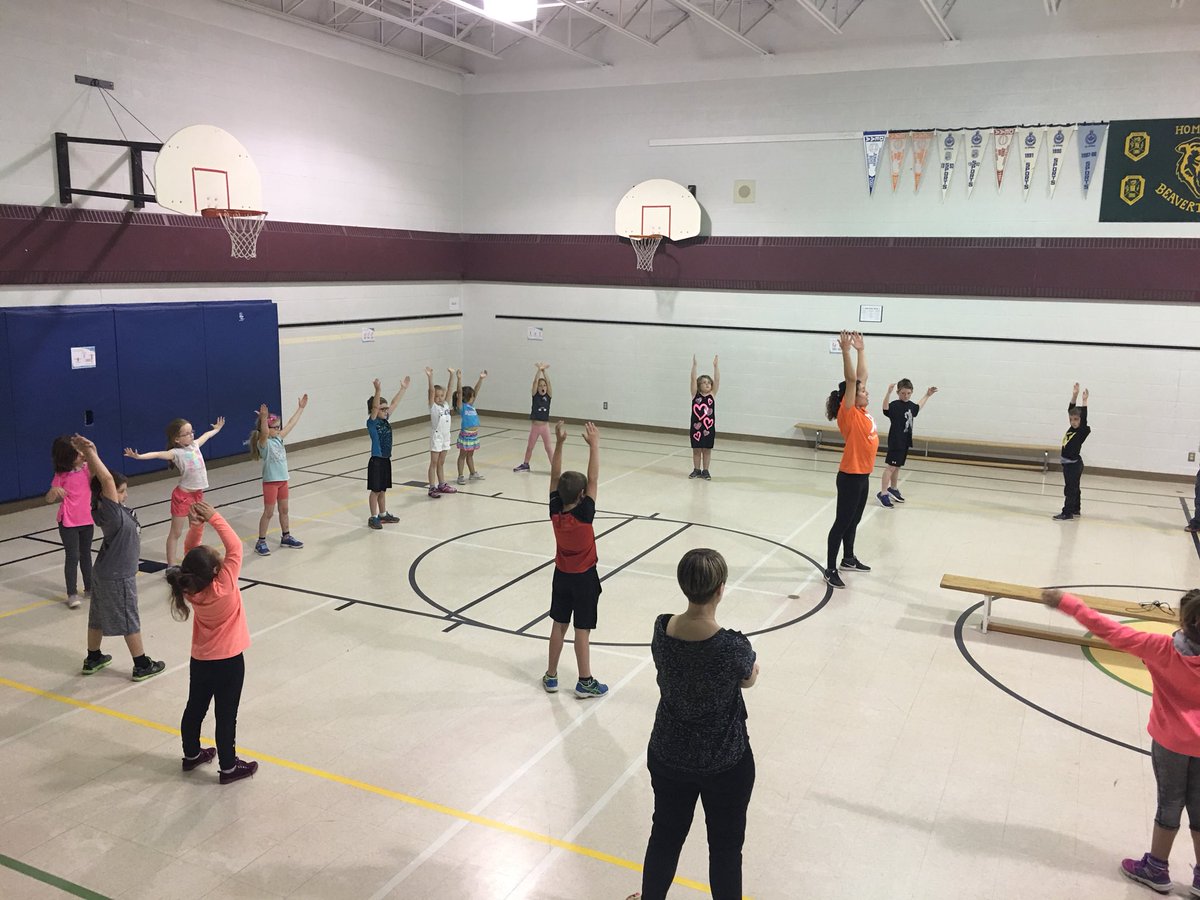 beaverton_ps's tweet photo. BPS students learning how to self regulate with @XMovement_.  Students learn the Feel-Choose-Fuse handshake with Chili through the #XFusion program #DDSBHealthyMinds #WeAreDDBB https://t.co/i3EJ19WZIL