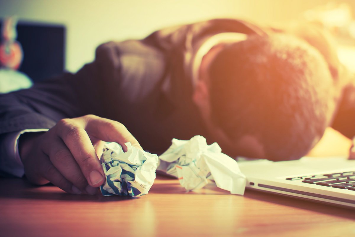 ECRlimited's tweet photo. It's that time again; time for the dreaded afternoon slump. We get it. But these little tricks will help you recharged and be productive through the end of the day. Check 'em out: https://t.co/aLjH8GbXG8 #ECR #BeatTheSlump #WorkMotivation https://t.co/PiwjVAybSL