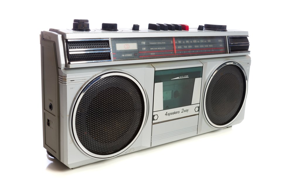 ClickElements's tweet photo. My, how times have changed! Before, we used to jam out using Boomboxes, and now most of us have our #Spotify synced to our #iPhones and #Androids. Technology just keeps on upgrading! #oldtechnology #smartphones #technologythrowback #boombox #music #itunes #pandora https://t.co/sOrTkDNu1F