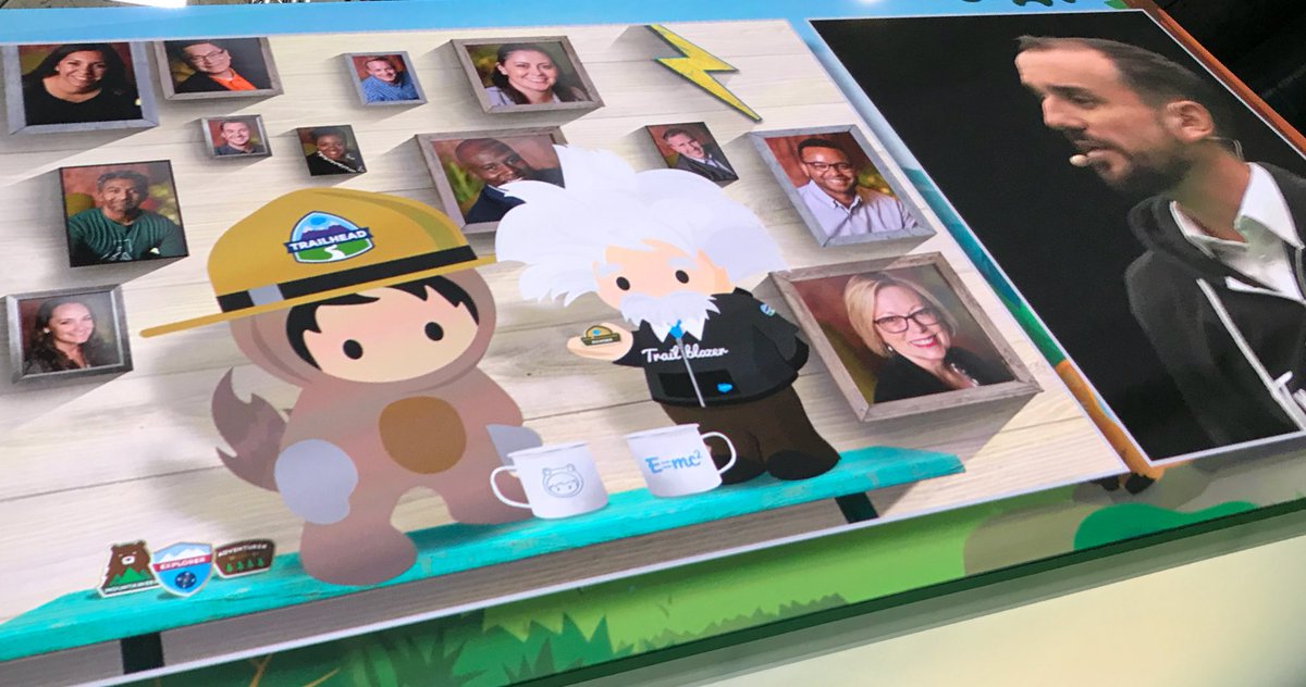 WilyZCo's tweet image. #salesforceMAD #SalesforceServiceCloud en la KeyNote con @Fgallego74