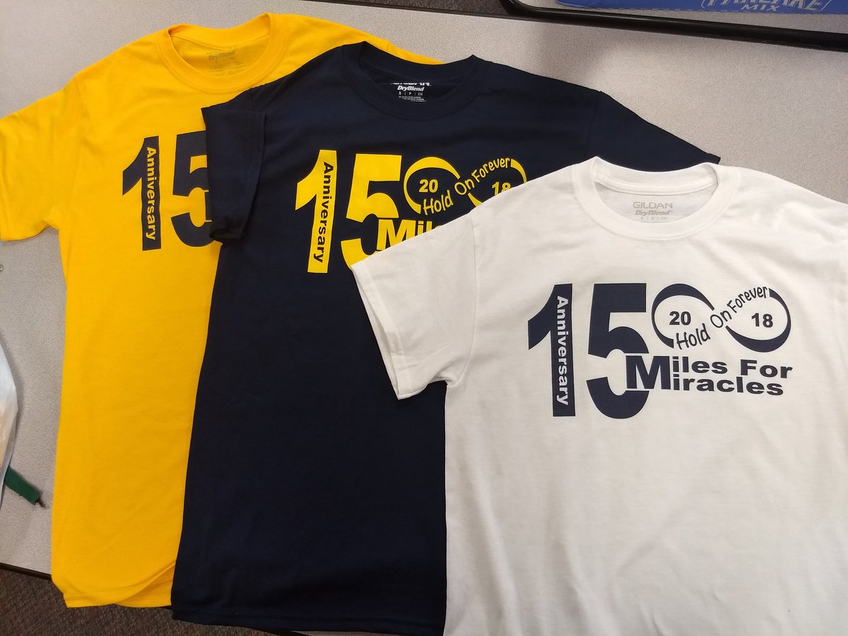 M4Mmphs's tweet photo. Shirts are here!!! Come down to Lockwood's room to get yours 💛💙

Colored: $25
White: $10 https://t.co/AaYDCMKSXb
