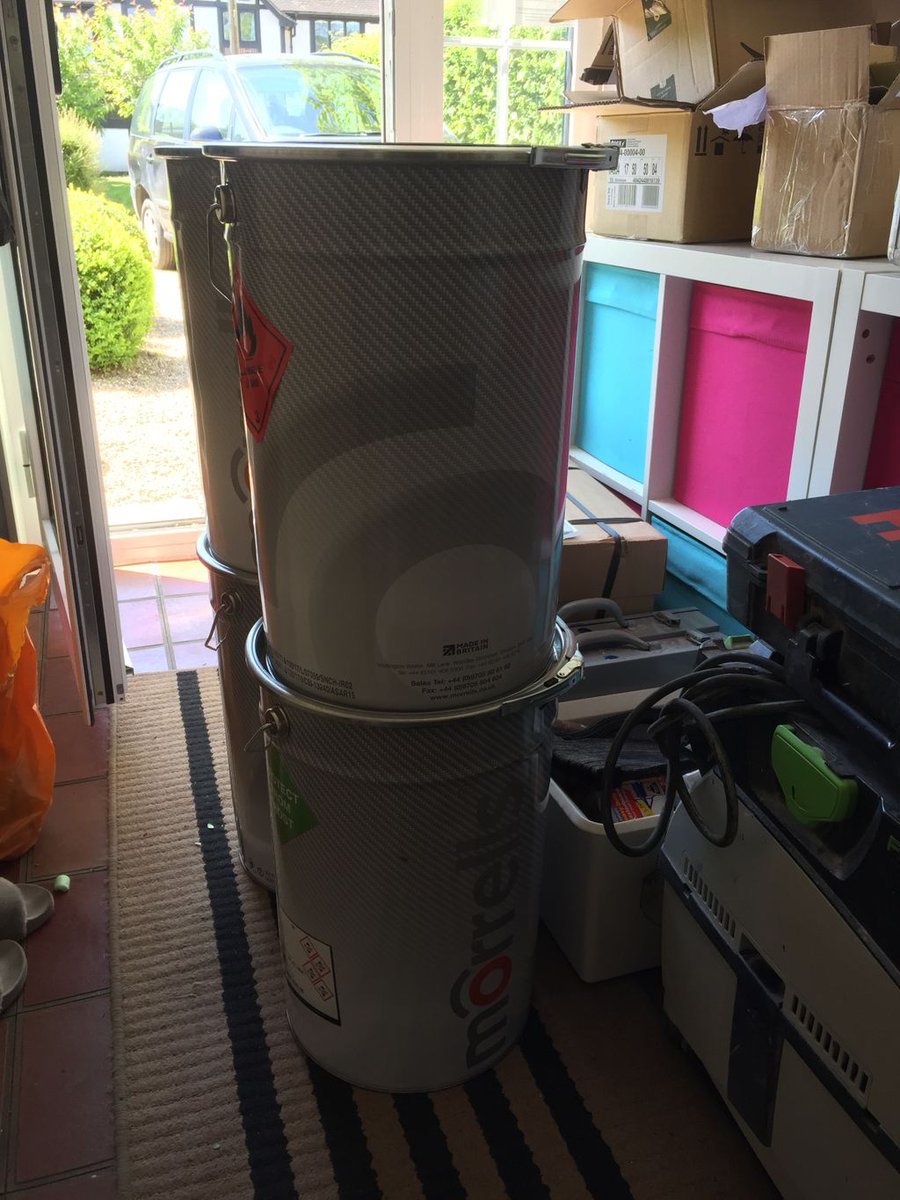 PaintTechUK's tweet photo. Exciting to see this lot arrive from @MyMorrells this afternoon for a project starting next week π #painttech #sprayingmakessense #morrells https://t.co/mlyy2nfXx1