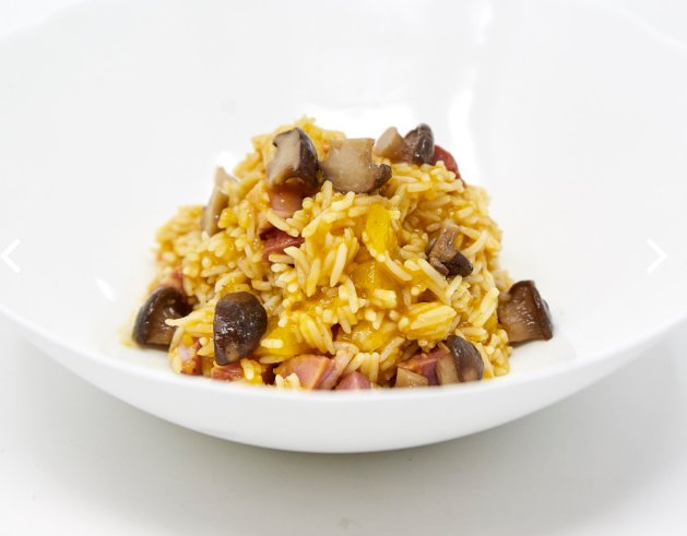 Pepe_elBohio's tweet image. Os presento una nueva receta de arroz, bacon, setas y #salsademango de #FrutasMontosa . ¡Espero que la disfrutéis! #mango
frutasmontosa.com/es/recetas/arr…