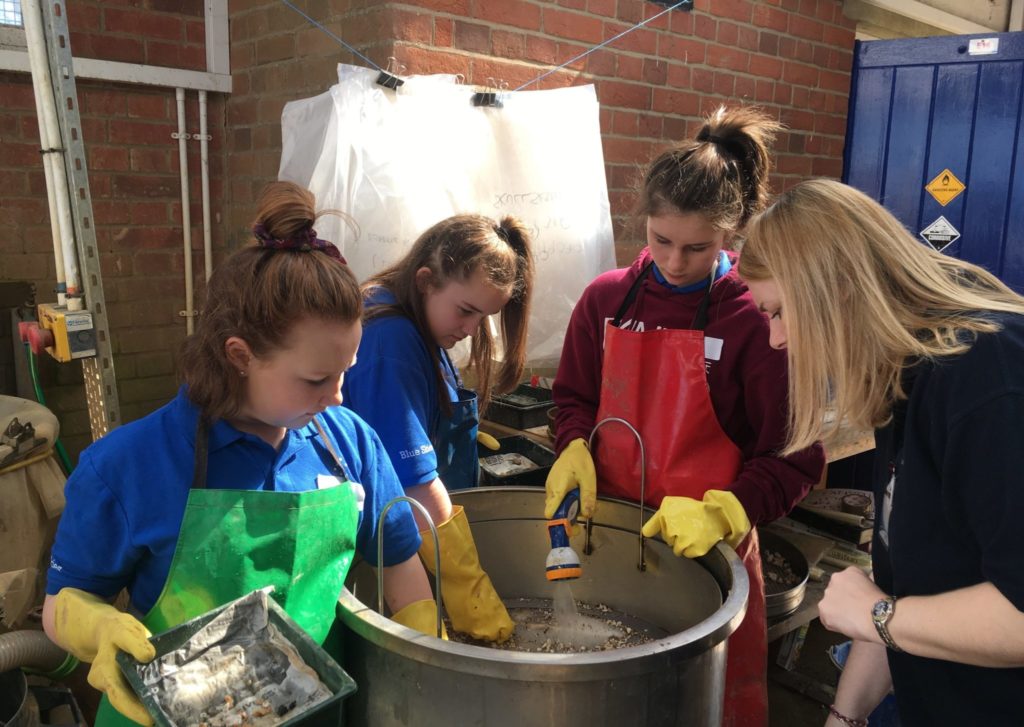 wessexarch's tweet image. We were pleased to welcome 10 members of the @JonEggingTrust Blue Skies programme to our Salisbury office for an action packed day of archaeology wessexarch.co.uk/news/inspiring… #OutdoorClassroomDay @OutdoorClassDay (image © Jon Egging Trust)