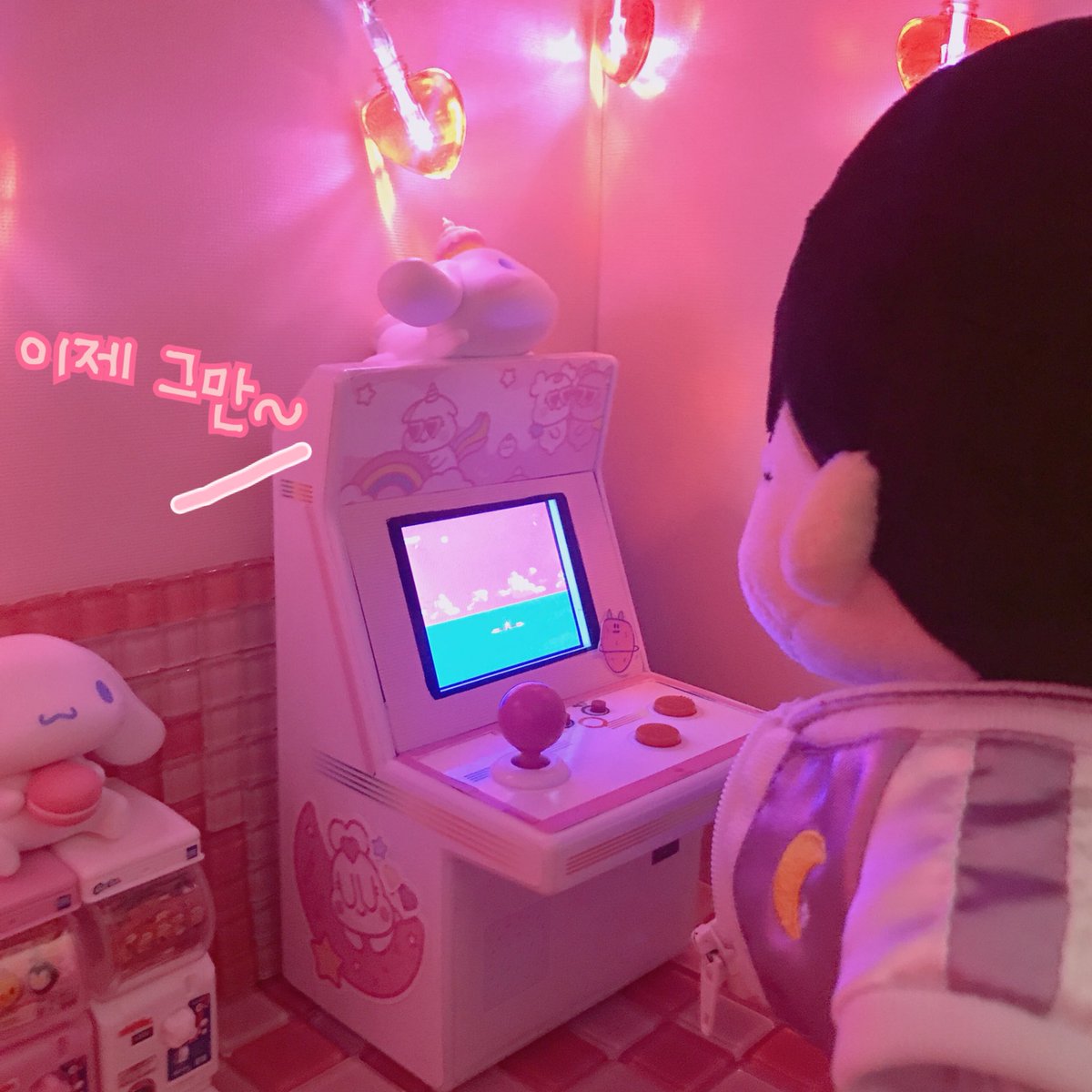 jbjmoongchi's tweet photo. 🐰💕🎮 https://t.co/b3HE9jFgaC