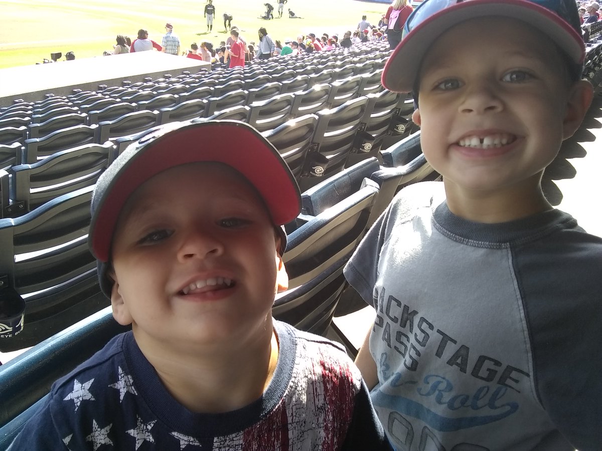 MamaSeegert's tweet photo. It's game time!! Go Mud Hens! #MudHensBaseball #Playball https://t.co/fzrRX7KTCG