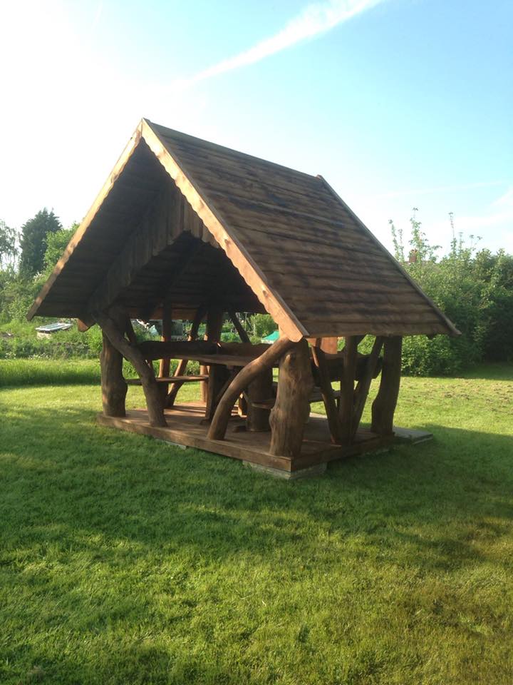 TimberTeamUK's tweet photo. We enjoyed building this beautiful Gazebo out in the sunshine π on Tuesday at the community allotment site for John Storer Charnwood charity in Loughborough.
#Gazebo #TimberTeamuk #contactus #johnstorercharnwoodcharity #timber #BBQ #hottub #saunas #summerhouses #allotment https://t.co/mlwcGUI9J3