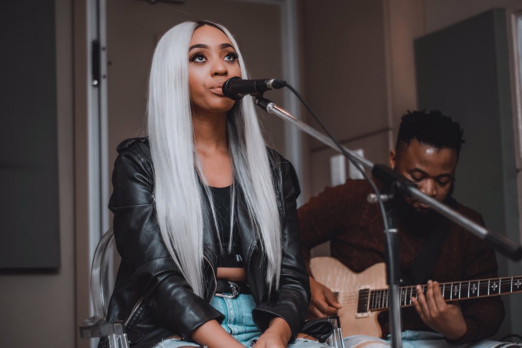 Nadia_nakai's tweet photo. Don't ever let anyone or anything discourage! YOU are destined for greatness and that is from God! No man can take that away from you! BUT also work hard! Lol! 😉 https://t.co/ZhnFFGF1iZ