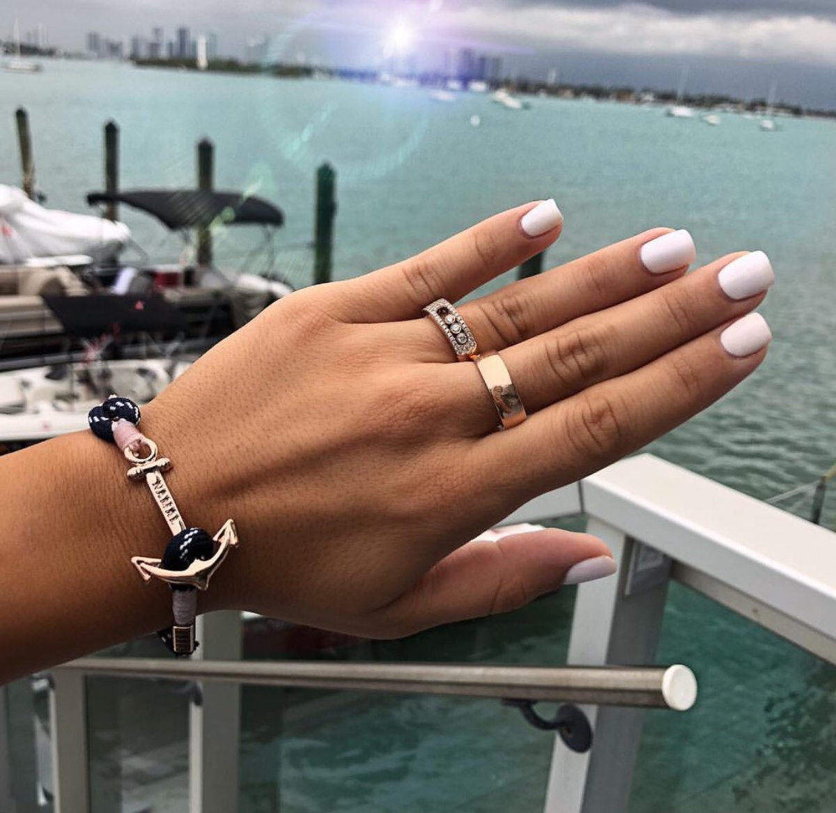 Shaunaevents's tweet photo. Que pensez-vous du nouveau bracelet de @IamMillaJasmine ?😍 
Il vient de l’@ateliernamal !
Ce sont des bracelets faits main inspirés par la mer 🌊 
-20% avec le code 🎀MILLA20🎀 sur https://t.co/VIH1UX1IZs et avec le code 🎀MILLADUO🎀 vous en avez deux pour 59,90€ 🎊 https://t.co/S4epW1KTaV
