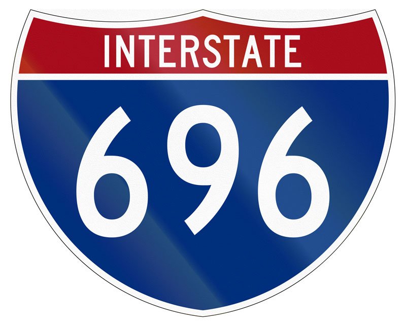 candgnews's tweet photo. #TRAFFIC ALERT: Beginning at 9 p.m. Friday, westbound I-696 will be closed from Dequindre Road to US-24 (Telegraph Road), along with all entrance ramps, until 5 a.m. Monday. The first entrance for westbound I-696 will be at US-24 (Telegraph Road). https://t.co/nFLsvHdGgr