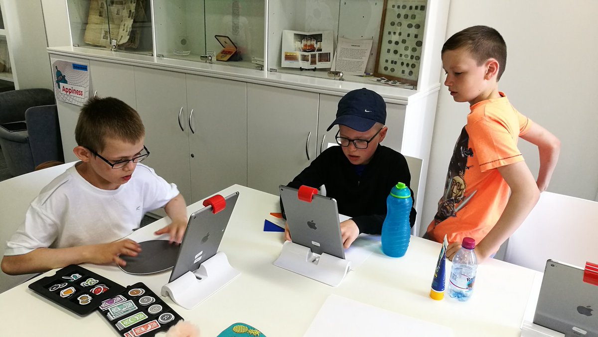 StirlingLibs's tweet photo. "Develop a passion for learning. If you do you will never cease to grow" #Minecraft #3DPrinting and #Osmo at #BridgeOfAllanLibrary for #OffThePage2018 #DigiKnow @CorntonPrimary1 @SLIC3Dprinting https://t.co/neaNW0voeZ