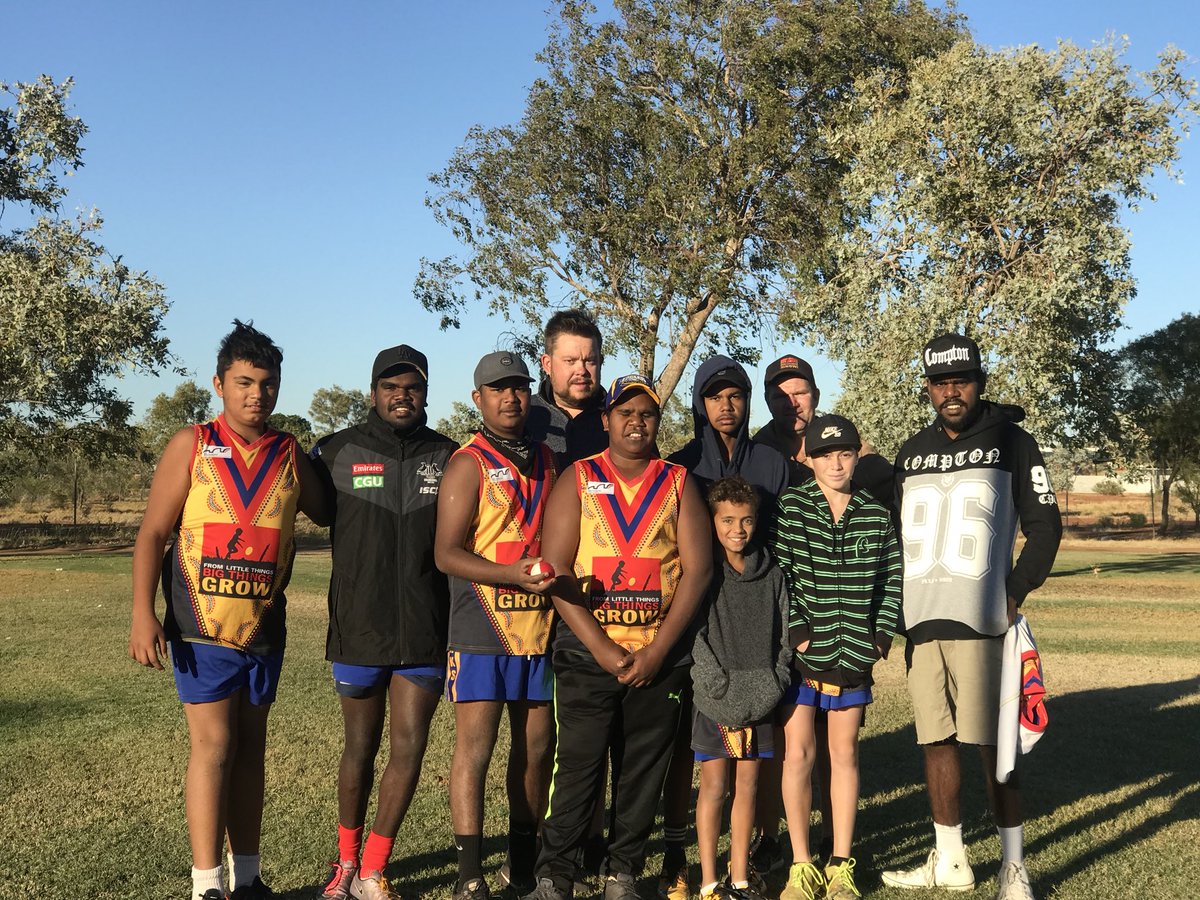 MattHendersonNT's tweet photo. Started the day today in #TennantCreek with the Clontarf Academy, and ended it in #Katherine! Looking forward to a week here visiting schools and the local clubs. #Cricket https://t.co/iI2jeKiqxD